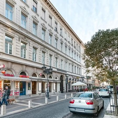 Central Basilica Apartman Budapest Bagian luar foto