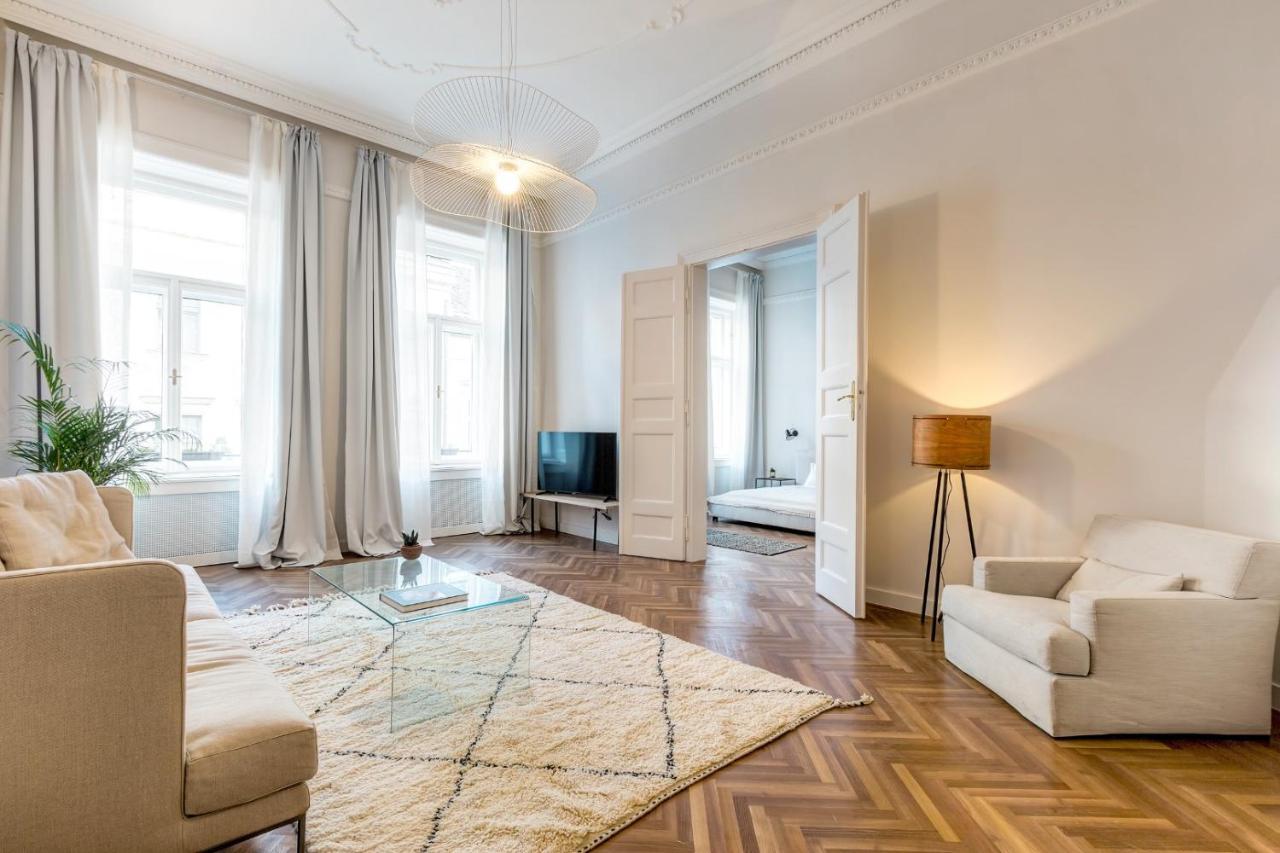 Central Basilica Apartman Budapest Bagian luar foto