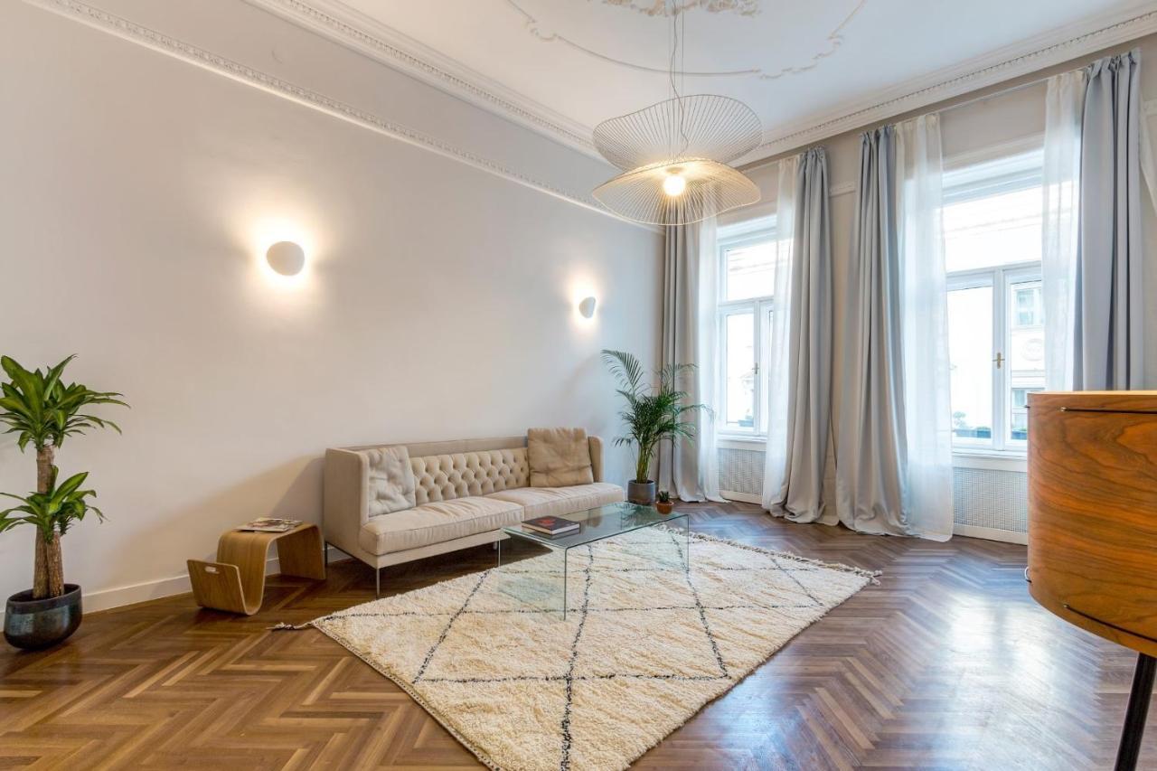 Central Basilica Apartman Budapest Bagian luar foto